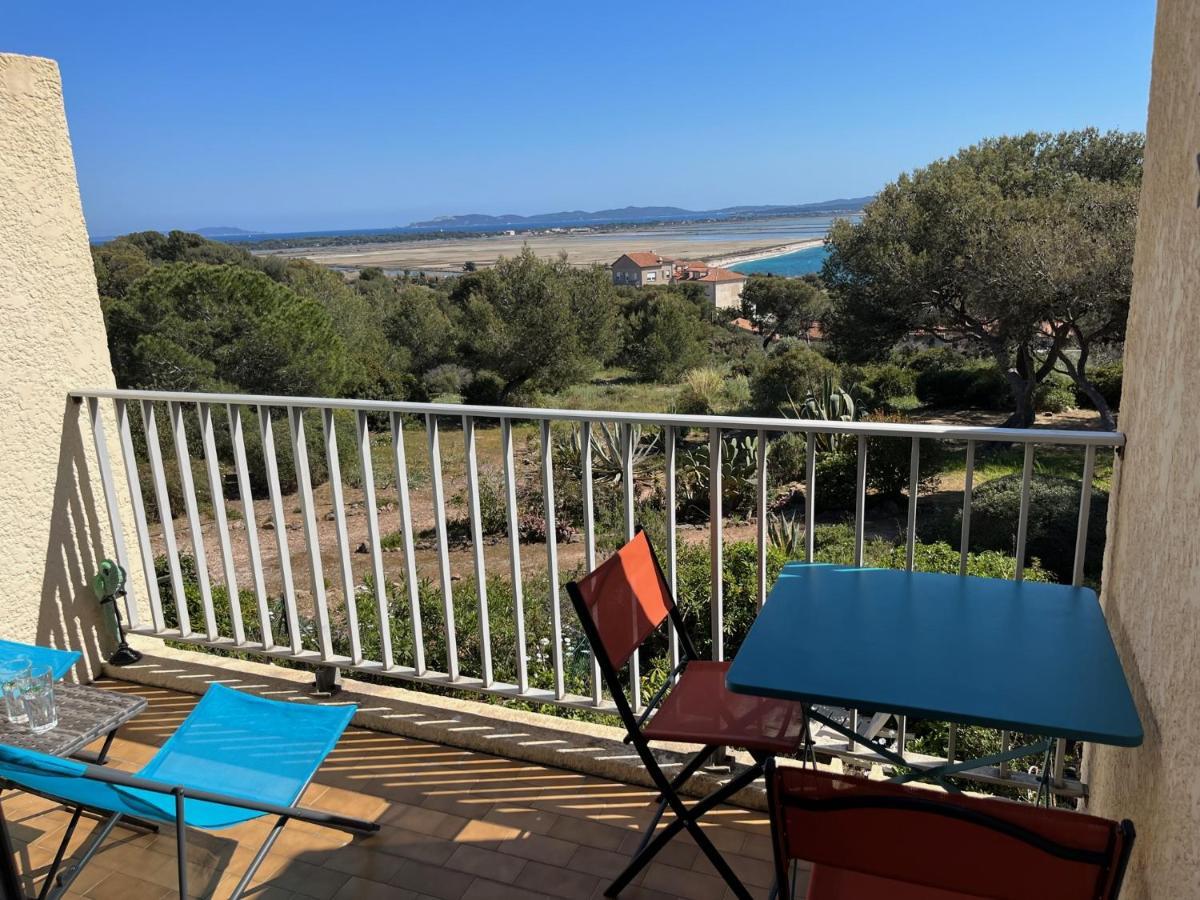 Appartement Hyeres - Costebelle Duplex Vue Mer Balcon Residence Privee Parking - Marie Caroline المظهر الخارجي الصورة