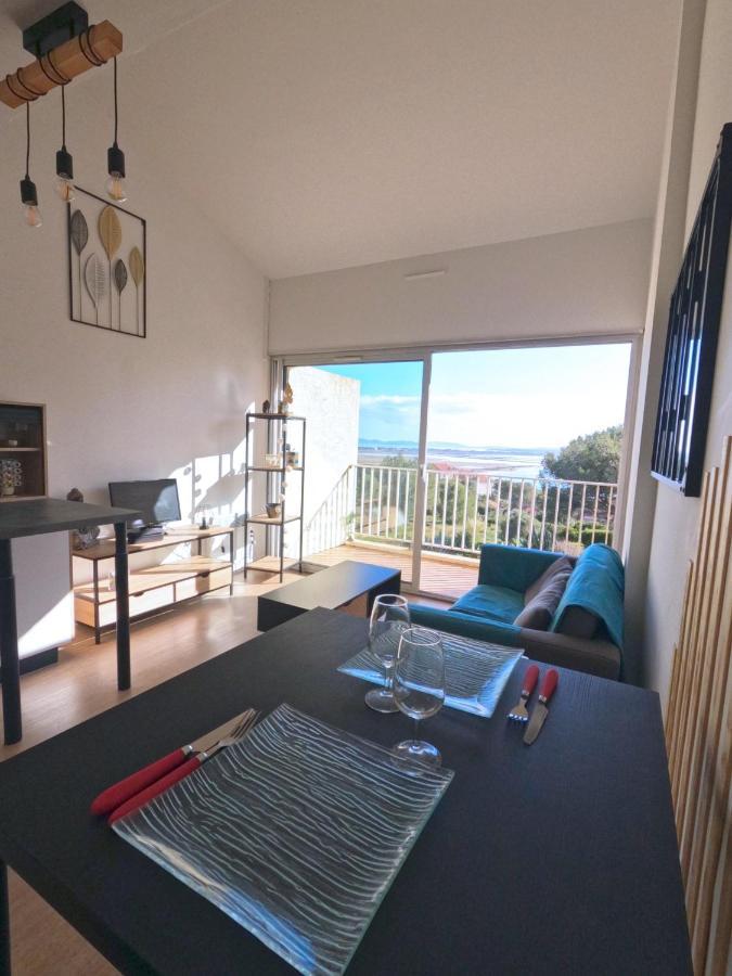 Appartement Hyeres - Costebelle Duplex Vue Mer Balcon Residence Privee Parking - Marie Caroline المظهر الخارجي الصورة