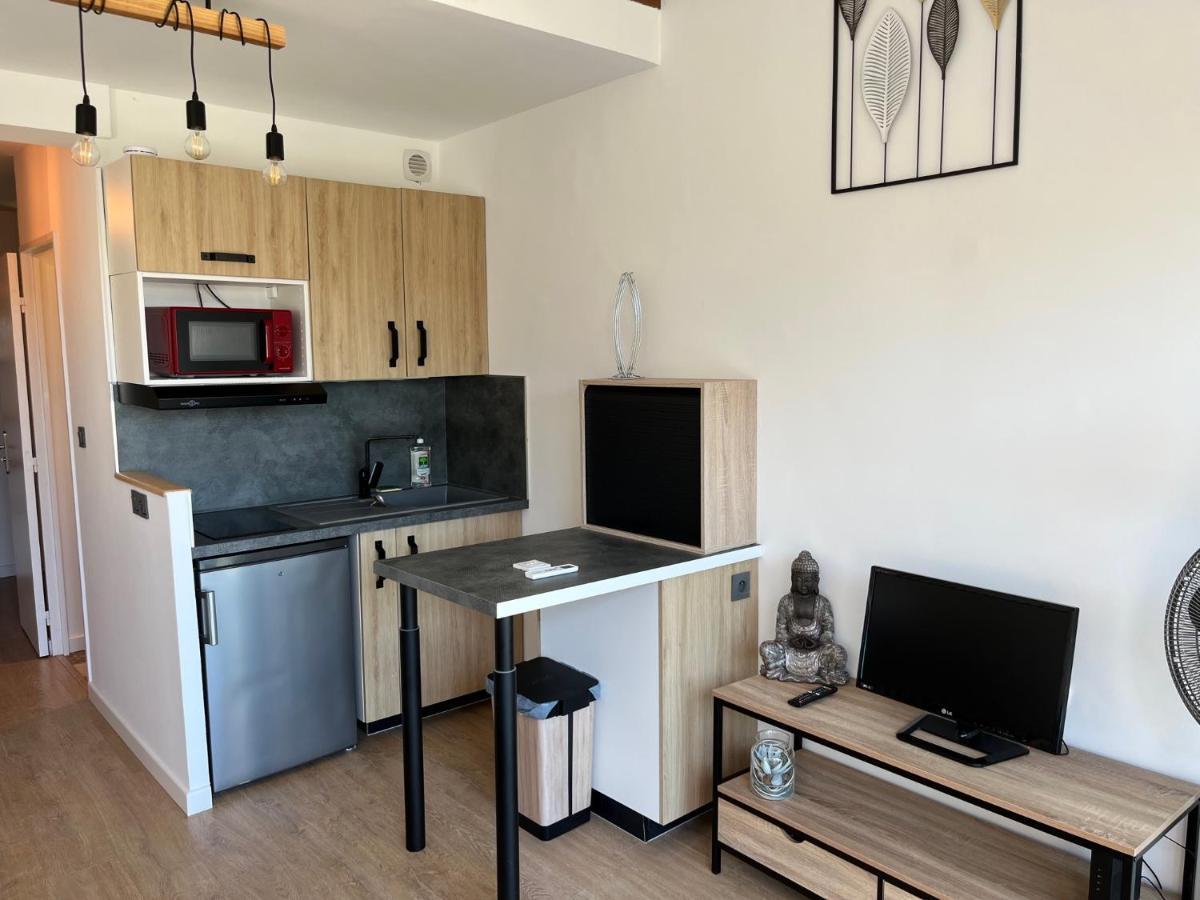 Appartement Hyeres - Costebelle Duplex Vue Mer Balcon Residence Privee Parking - Marie Caroline المظهر الخارجي الصورة