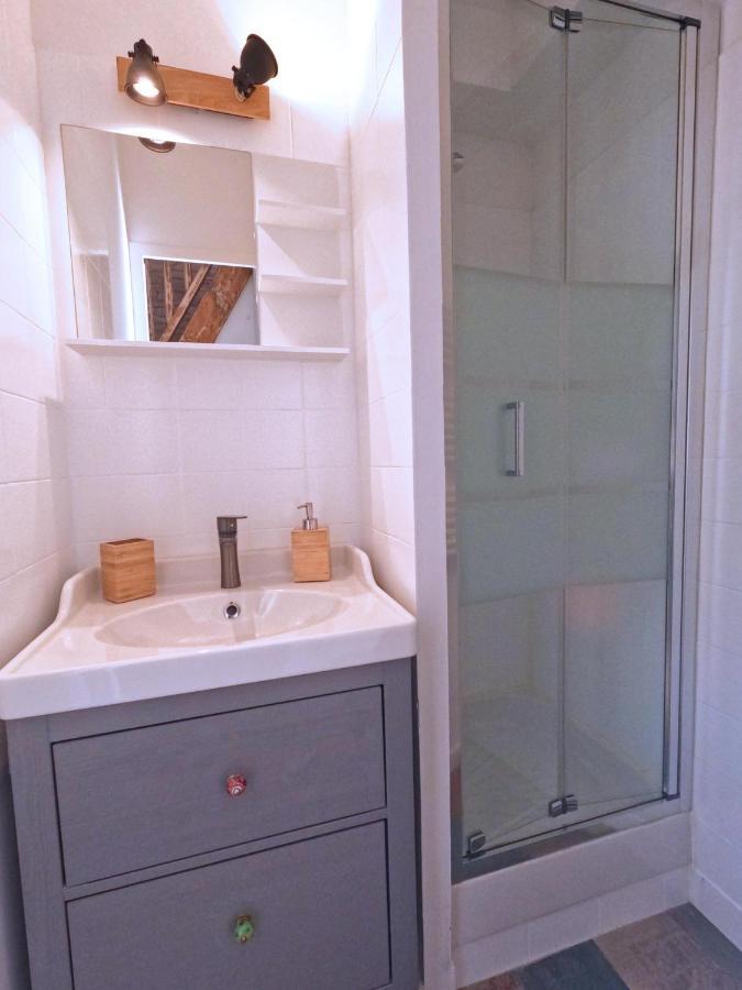 Appartement Hyeres - Costebelle Duplex Vue Mer Balcon Residence Privee Parking - Marie Caroline المظهر الخارجي الصورة